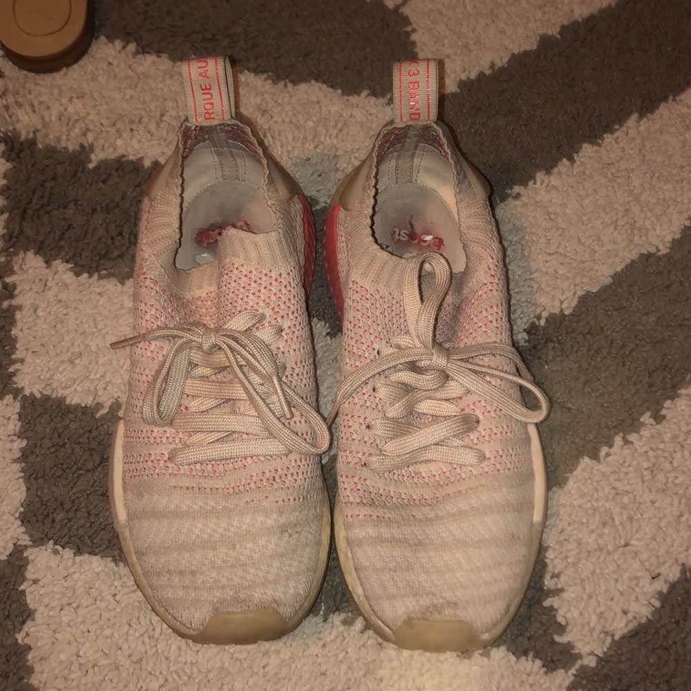 Women’s Adidas Primeknit NMD R1